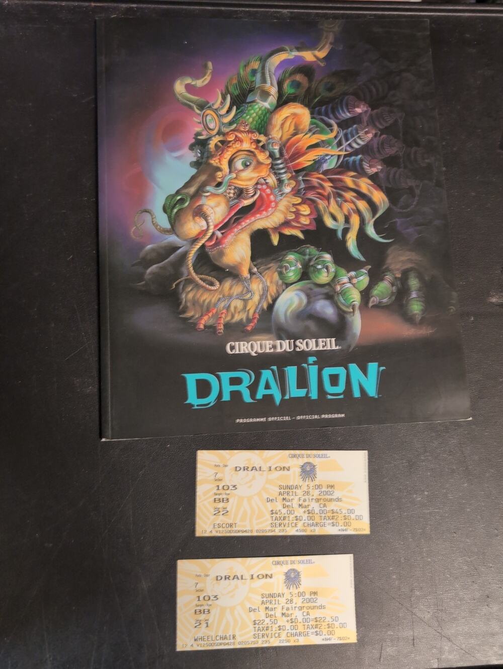 Souvenir Program Guide "Dralion" Cirque de Soliel W/ Ticket Stubs April 28, 2002